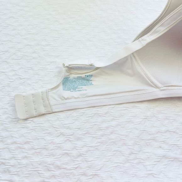 BUY 1 GET 1 FREE Hanes L+ white bra wire free Cool That Adapts to You - Picture 5 of 9